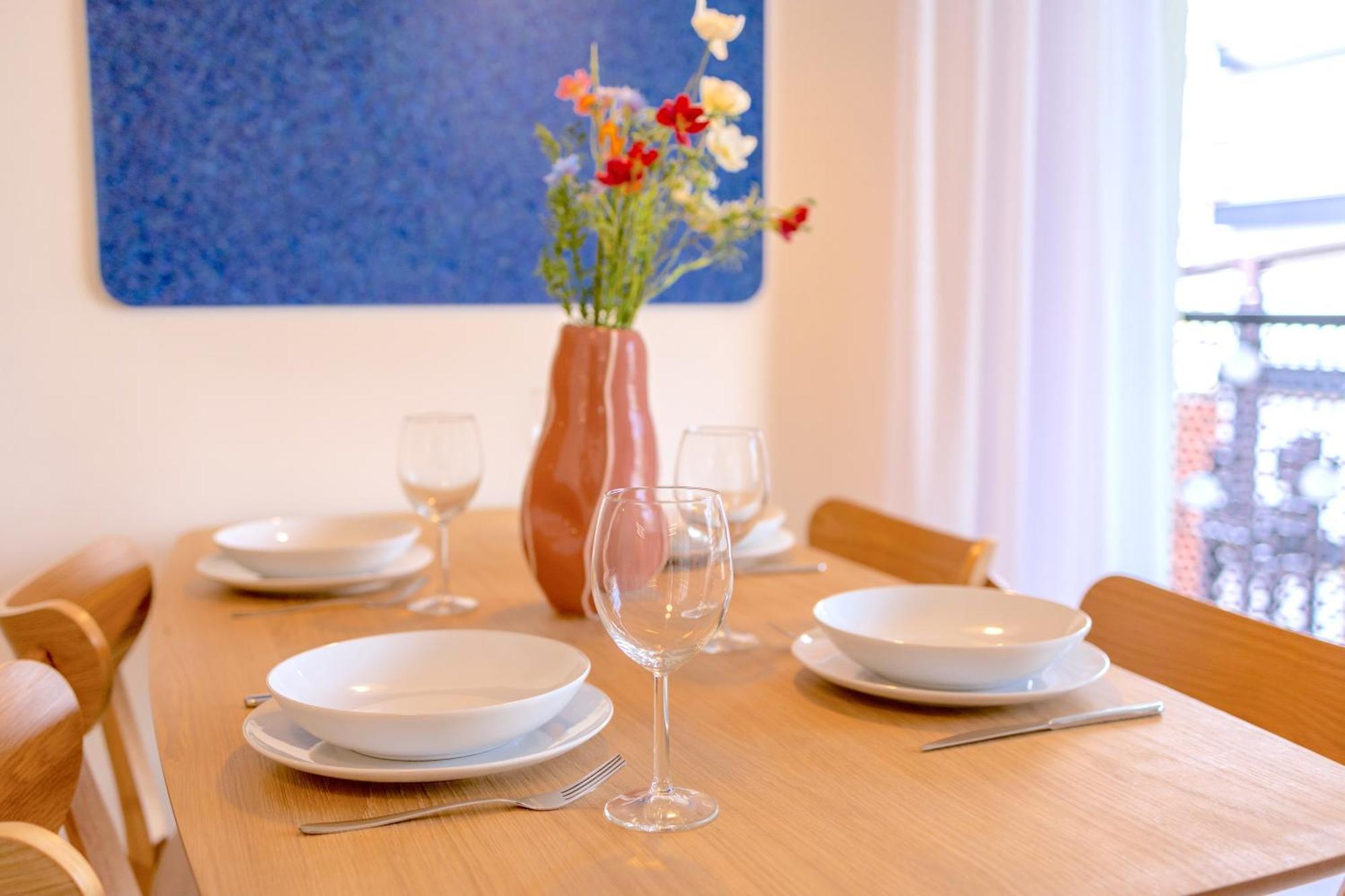 Design Apartment - Balcony, Free Parking, Yoga, 10 Mins To Center, By Gravity Prague Praga Exterior foto